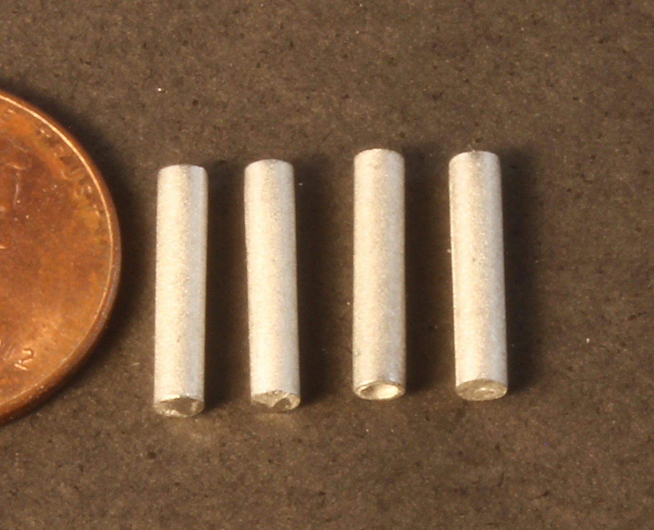 #2360 Stovepipes - 4, HO Scale