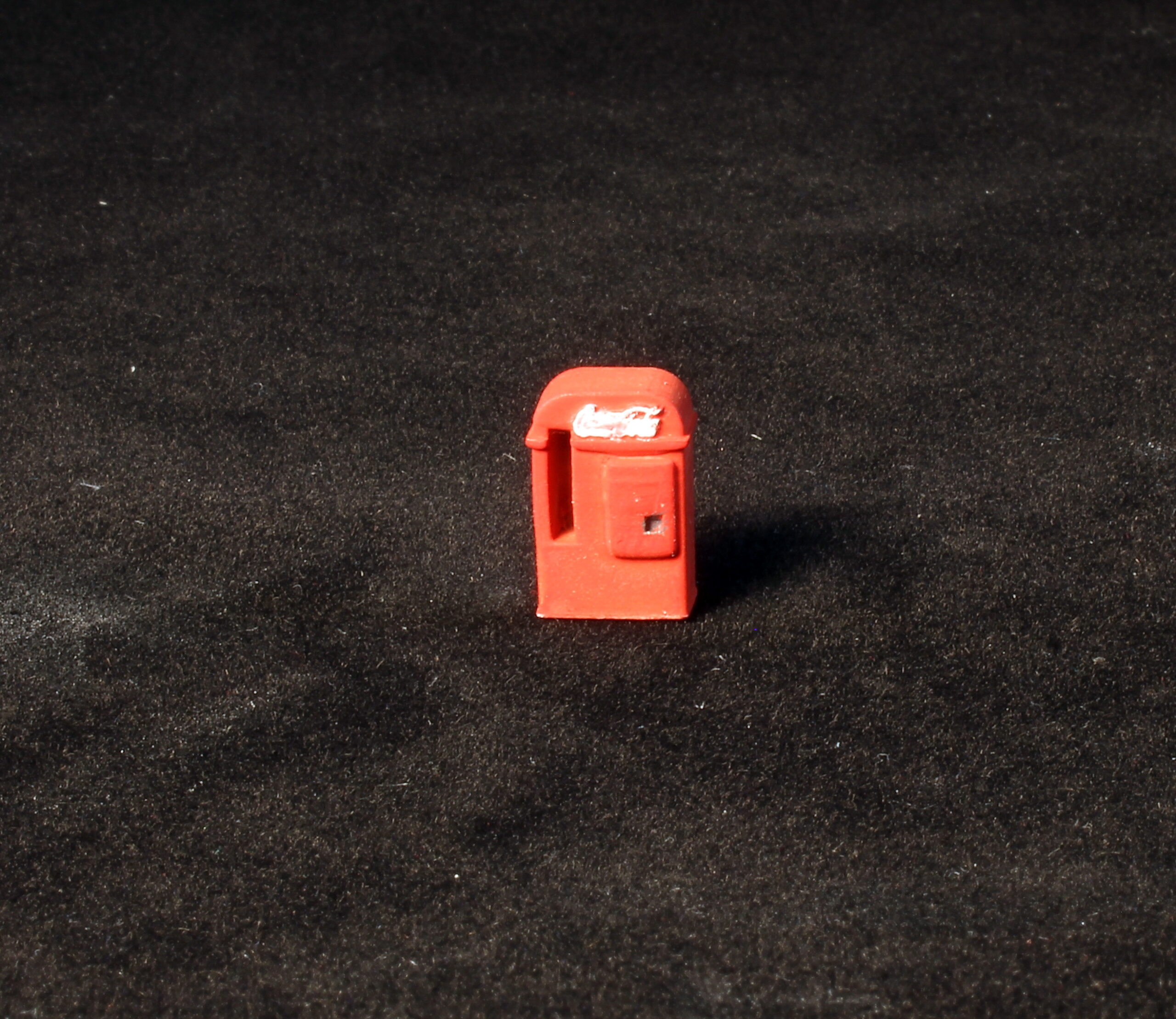 #2404 Coke Machines - 2, HO Scale