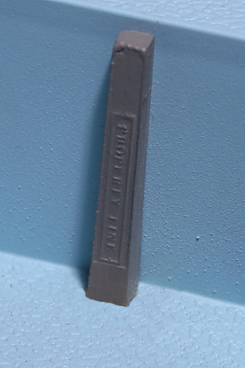 #566 - Property Line Markers - 4, O Scale