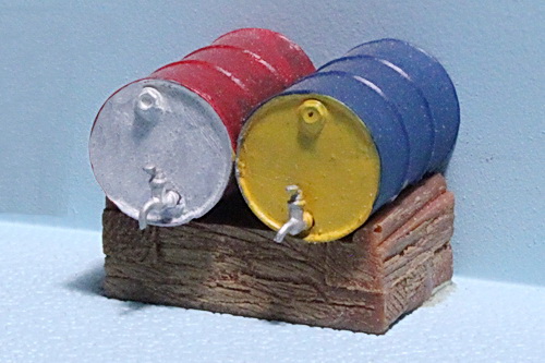 #595 - Double 55 Gal. Drums on Rack - 1, O Scale