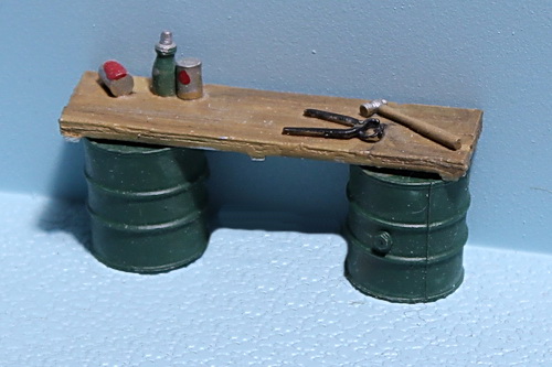 #596 - Wood Work Bench on Drums - 1, O Scale