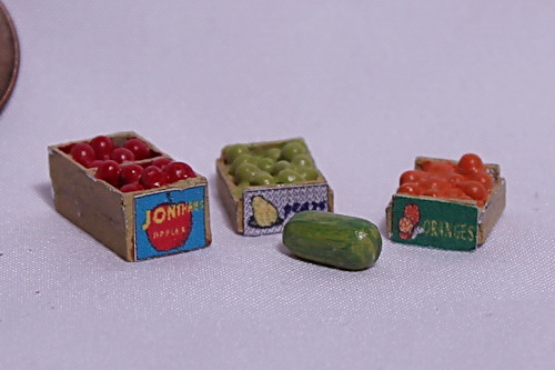 #626 - Fruit Crates w/labels & whole watermelons - 9, O or S Scale