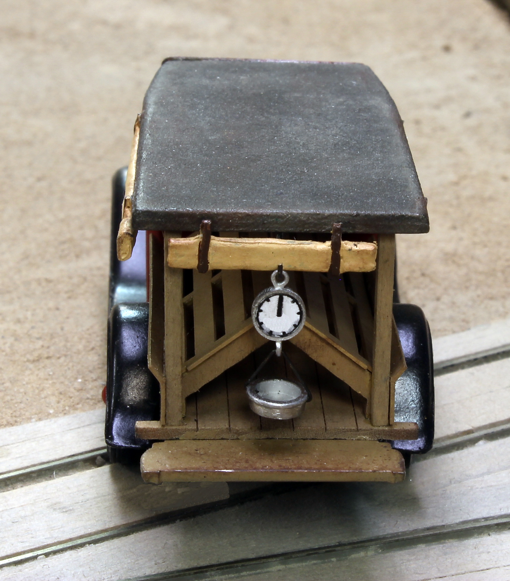 #660 Produce Scale - O scale