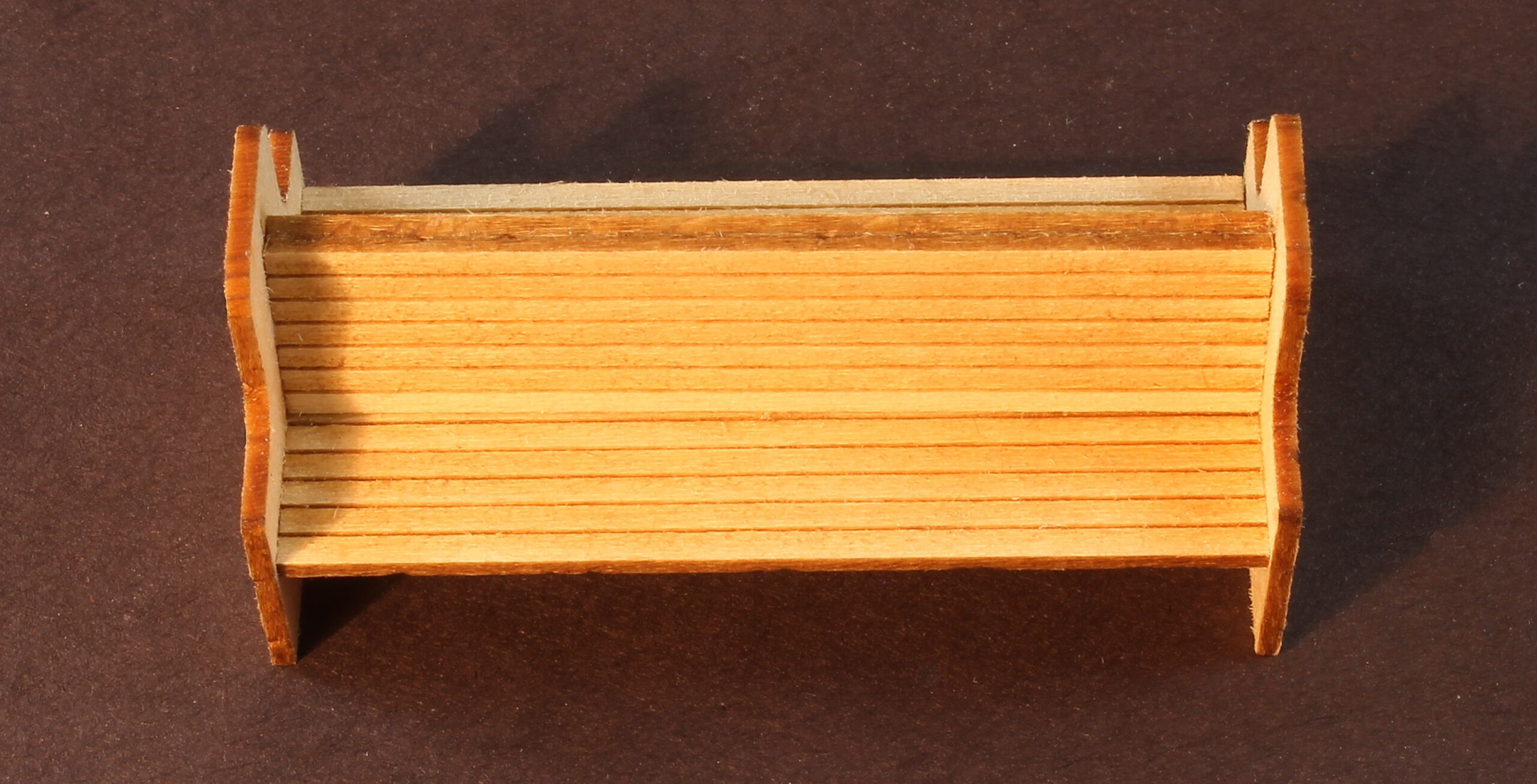 #663 Double Bench - O scale