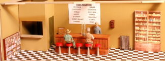 #879 Corner Drug - Interior, O scale